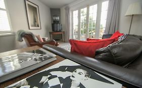 Arundel Mews - Parking - By Brighton Holiday Lets